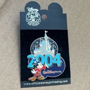 NWT Sorcerer Mickey Disney Pin 2004